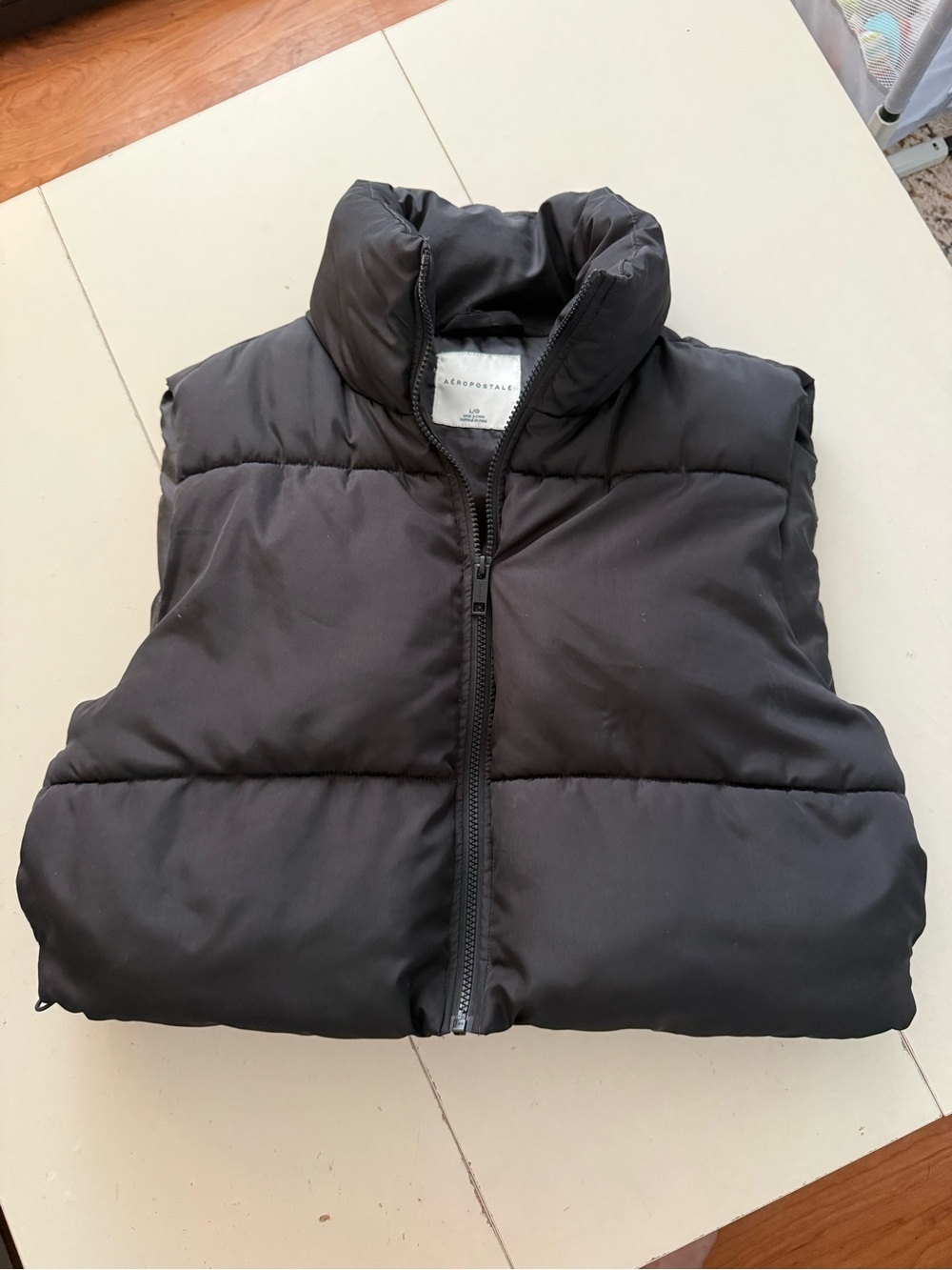 Aeropostale Black Quilted Puffer Vest Transitional Basic Cropped Chic Minimalist - Picture 2 of 7